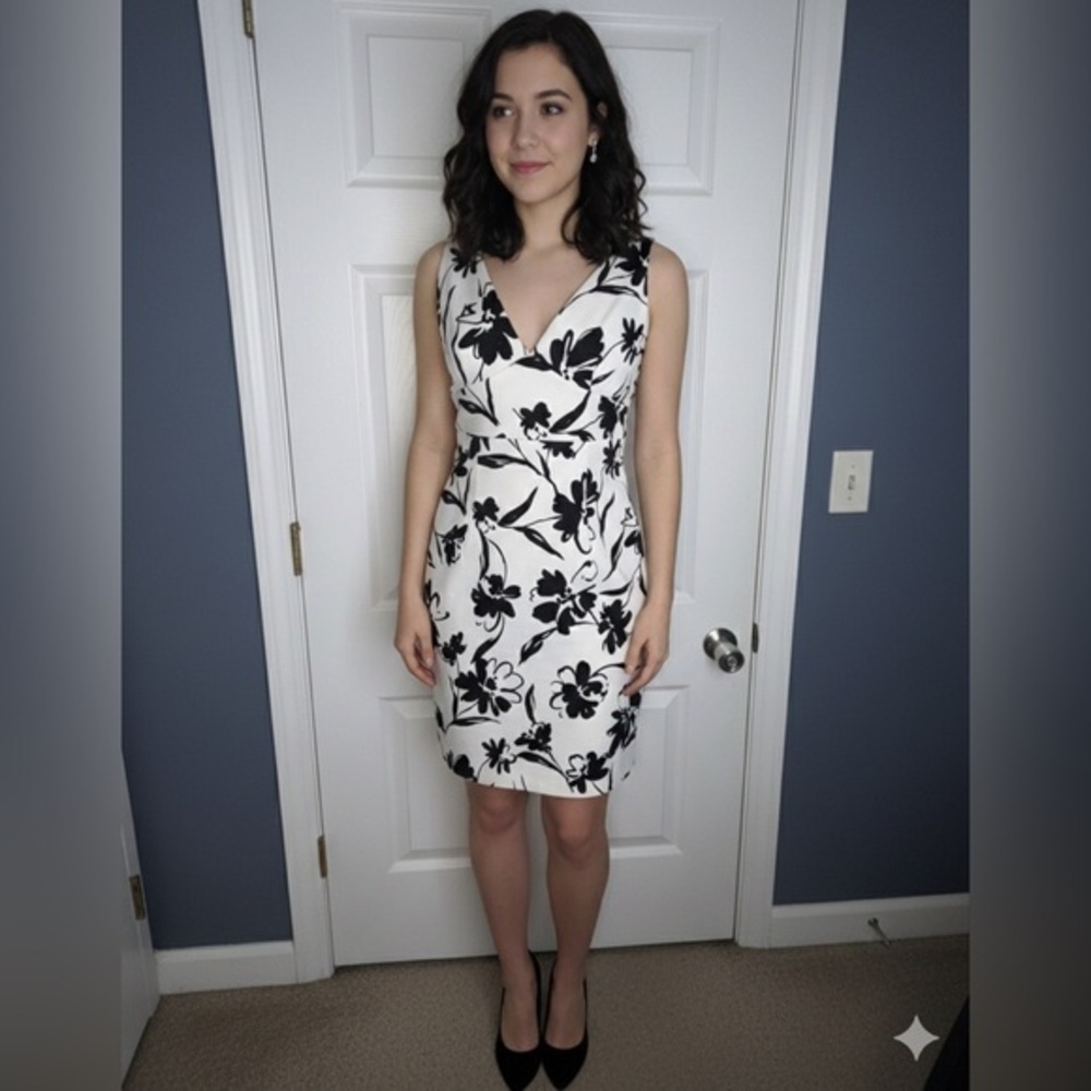NWOT David Meister Size 2 White Black Floral Print Cocktail Dress Back Bow XS